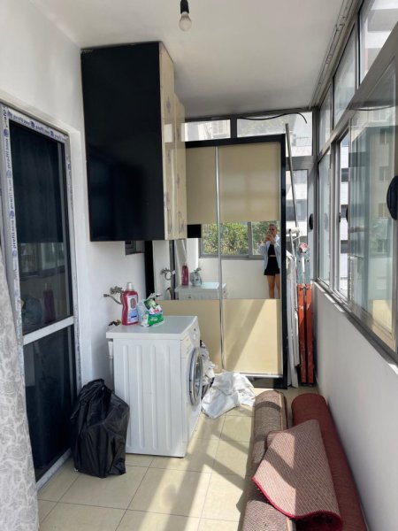 Tirane, jepet me qera apartament 2+1+Ballkon Kati 4, 100 m² 45.000 € (KTHESA E KAMZES,PALLATET E VERDHA)