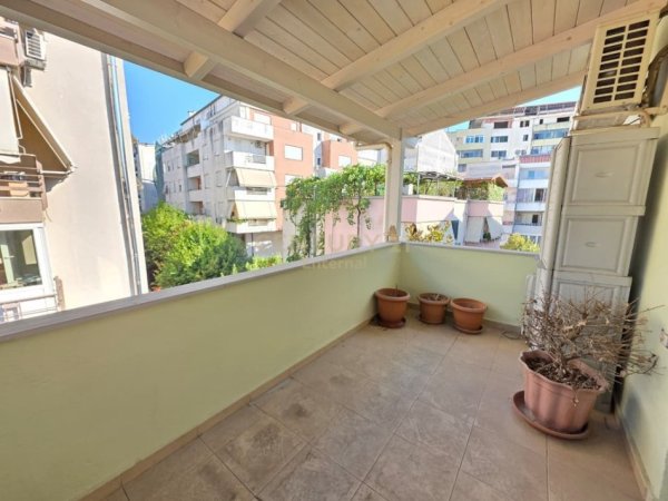 Tirane, shitet apartament+verande | Penthouse 2+1+Aneks+Ballkon Kati 5, 101 m² 149.000 € (Kodra e Diellit)