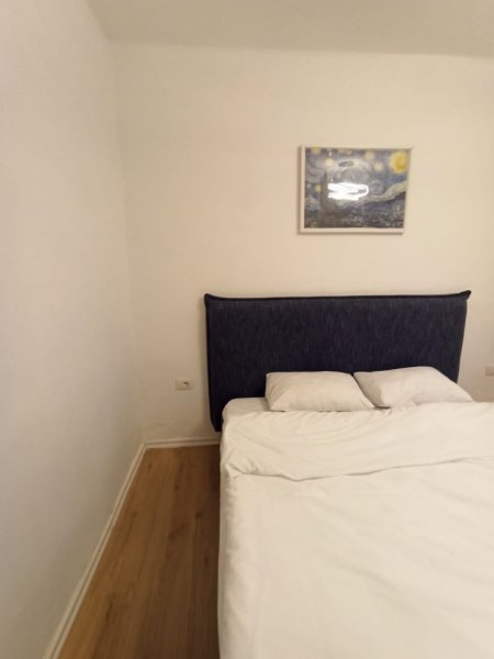 JEPET GARSONIERE ME QERA NE 21 DHJETOR NE RRUGEN MUHAMET GJOLLESHA, Kati 0, 35 m² 450 €uro
