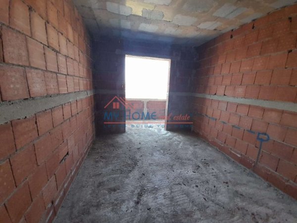 Tirane, shitet apartament 2+1+Ballkon Kati 6, 111 m² 123.200 € (Paskuqan)