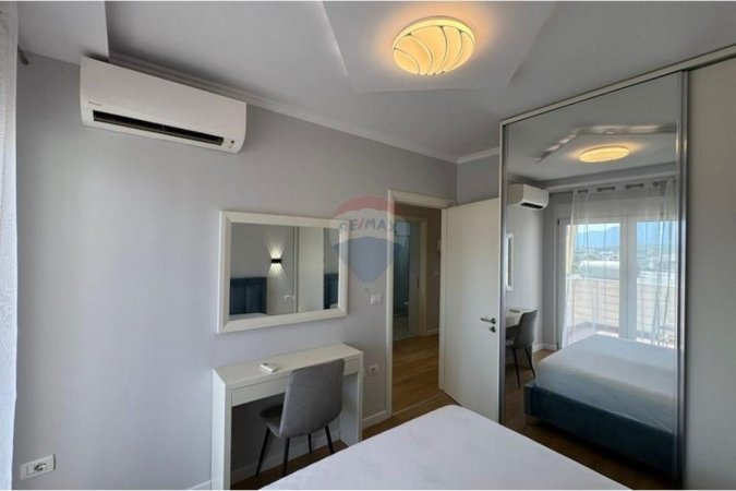 Tirane, shitet apartament 2+1+Ballkon Kati 2, 70 m² 154.000 € (Kopshti Botanik)