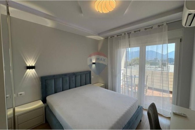 Tirane, shitet apartament 2+1+Ballkon Kati 2, 70 m² 154.000 € (Kopshti Botanik)