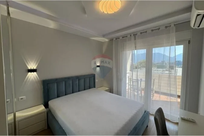 Tirane, shitet apartament 2+1+Ballkon Kati 2, 70 m² 154.000 € (Kopshti Botanik)