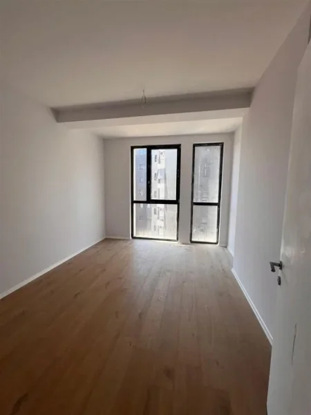 Tirane, shitet apartament 2+1+Ballkon , 107 m² 225.000 € (Mine Peza Residence)