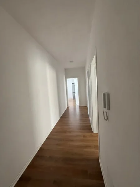 Tirane, jepet me qera apartament 2+1 Kati 7, 102 m² 800 € 