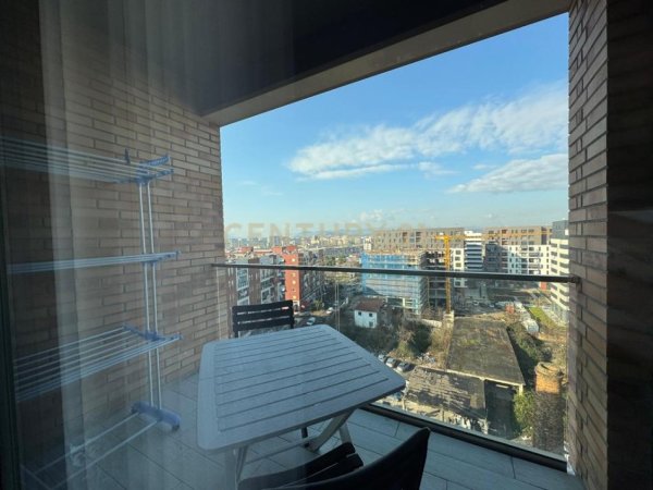 Tirane, jepet me qera apartament 2+1 Kati 9, 88 m² 600 € (Fiori di Bosko)