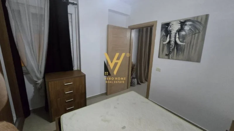 Tirane, jepet me qera apartament 2+1+Ballkon Kati 2, 65 m² 500 € (KODRA E DIELLIT)