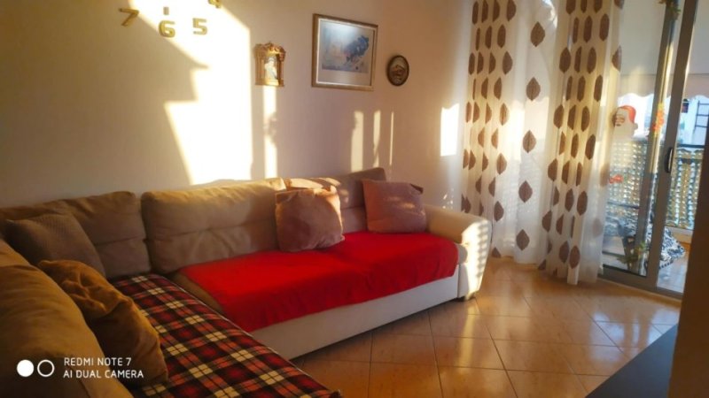 Tirane, jap me qera apartament 2+1 Kati 6, 80 m² 400 € (Fresku)