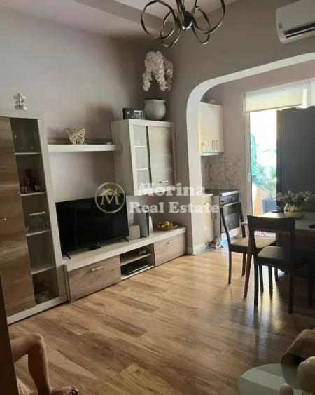 Tirane, shitet apartament 1+1 Kati 1, 66 m² 100.000 € (Fresk)