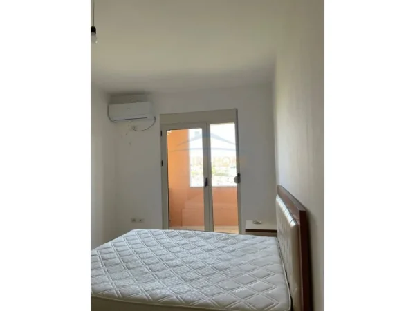 Durres, jepet me qera apartament 2+1+Ballkon Kati 9, 90 m² 350 € (Plepa, Durres)