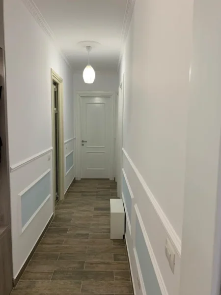 Tirane, jepet me qera apartament 3+1+Ballkon Kati 4, 110 m² 1.000 € (Rruga e Ullishtes)