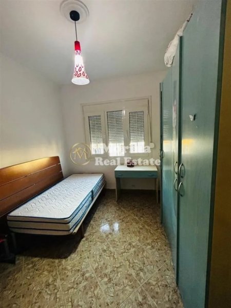 Tirane, jepet me qera apartament 2+1 Kati 5, 75 m² 600 € (Rruga Ferit Xhajko)
