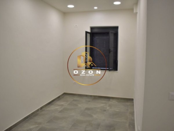 Tirane, shitet dyqan Kati 0, 70 m² 525.000 € (Stadiumi Dinamo)