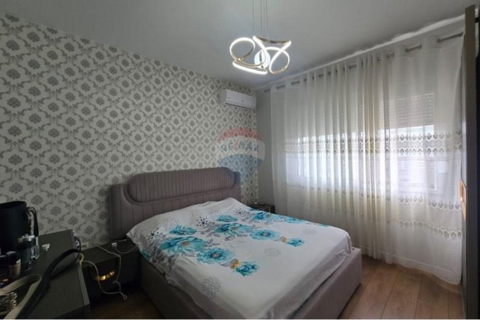 Tirane, shitet apartament 2+1+Ballkon , 90 m² 155.000 € 
