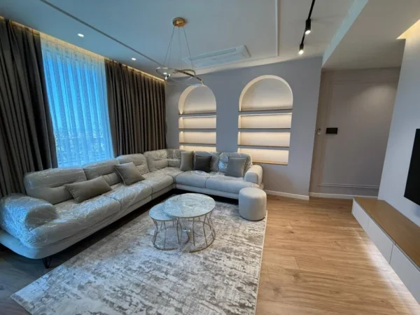 Tirane, jepet me qera apartament 2+1+Aneks+Ballkon Kati 11, 160 m² 2.300 € (Lake View Rezidence)