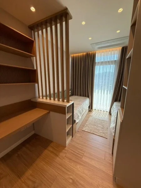 Tirane, jepet me qera apartament 2+1+Aneks+Ballkon Kati 11, 160 m² 2.300 € (Lake View Rezidence)