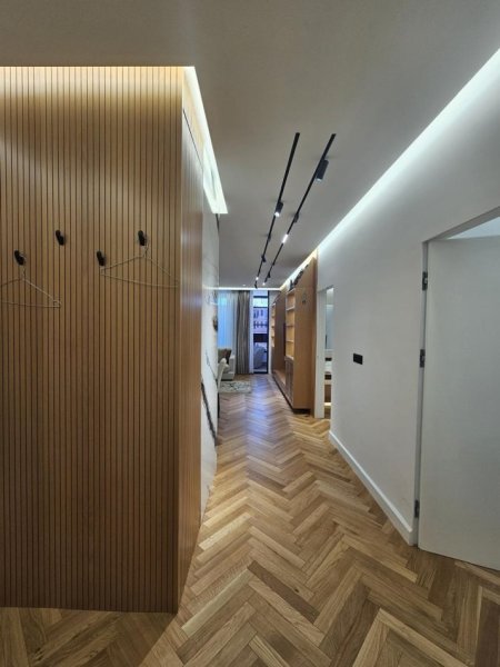 Tirane, jepet me qera apartament 2+1 Kati 6, 110 m² 800 € (Kompleksi Fratari)