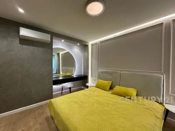 Tirane, jepet me qera apartament 2+1 Kati 4, 168 m² 1.800 € (Liqenit të Thatë)