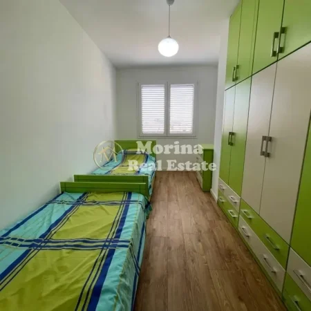 jepet me qera apartament 2+1 , 110 m² 800 € (Rruga Elbasanit– Fakulteti Ekonomik)