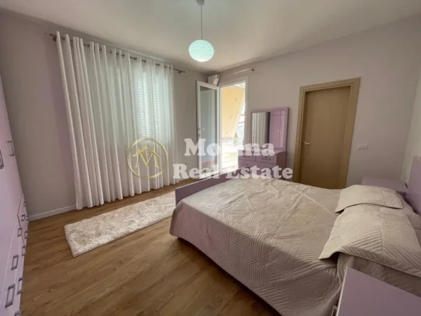 jepet me qera apartament 2+1 , 110 m² 800 € (Rruga Elbasanit– Fakulteti Ekonomik)