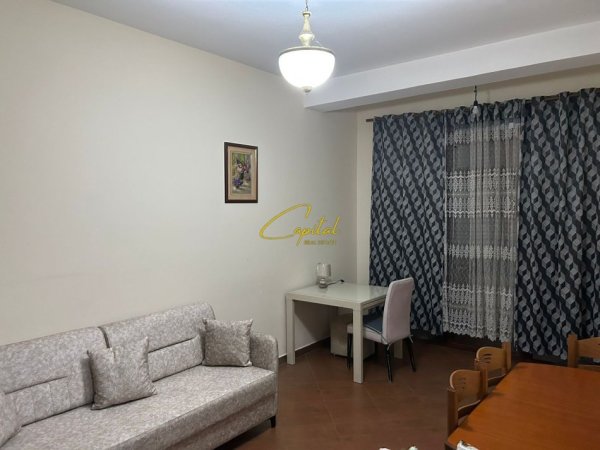 Tirane, jepet me qera apartament 1+1 Kati 3, 70 m² 550 € (RRUGA E DURRESIT)