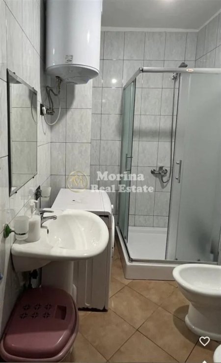 Tirane, jepet me qera apartament 1+1 Kati 7, 72 m² 700 € (,Kompleksi Usluga)