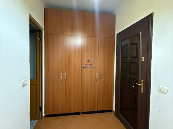 Tirane, shitet apartament 1+1+Ballkon , 75 m² 890.000 € 