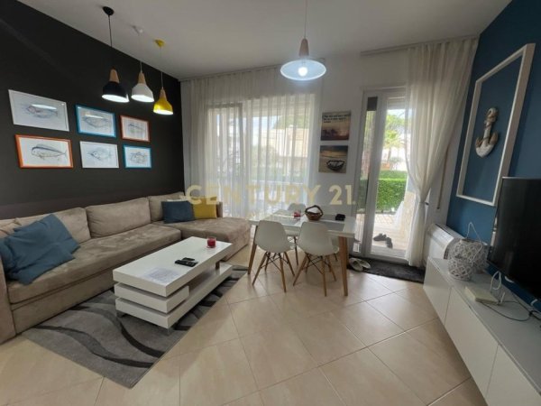 Durres, shitet apartament 2+1+Ballkon Kati 1, 158 m² 250.000 € (Gjiri i Lalezit)