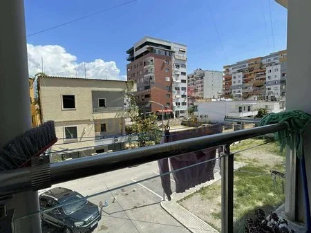 Tirane, shitet apartament 1+1 Kati 1, 77 m² 85.000 € (Misto Mame)