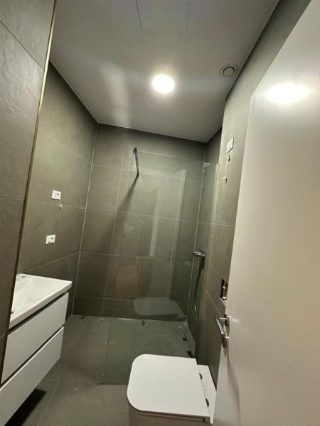 jepet-me-qira-apartament-luksoz-2+1-te-lake-view-residen (4).jpeg