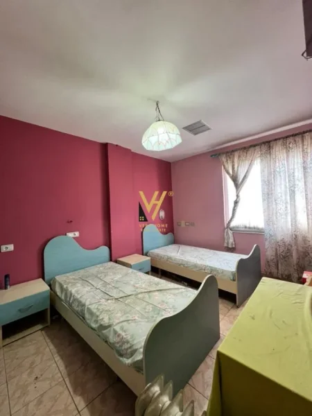 Tirane, shitet apartament 3+1+Ballkon Kati 4, 240 m² 335.000 € (KODRA E DIELLIT 1)