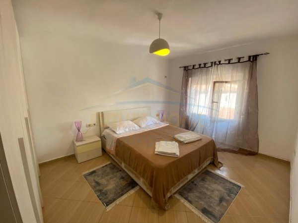 Tirane, jepet me qera apartament 1+1+Ballkon Kati 4, 70 m² 500 € (21 dhjetori)