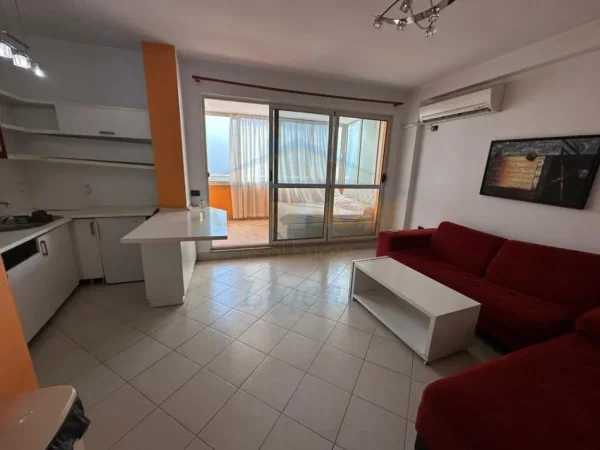 Tirane, shitet garsonier 1+1+Ballkon Kati 10, 52 m² 73.000 € (Unaza e Re, Tirane)