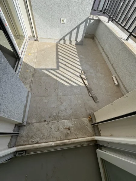 Tirane, jepet me qera apartament 1+1 Kati 3, 73 m² 