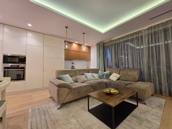 Tirane, shitet apartament 2+1 , 130 m² (kompleksi delijorgji)
