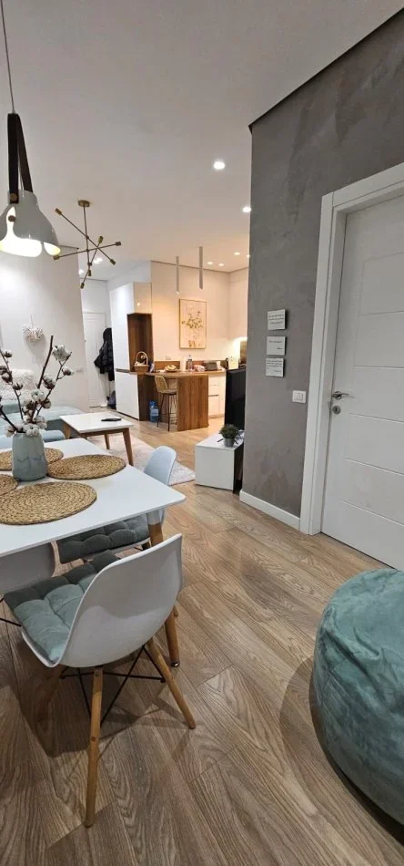 Tirane, shitet apartament 1+1 Kati 1, 66 m² 130.000 € 