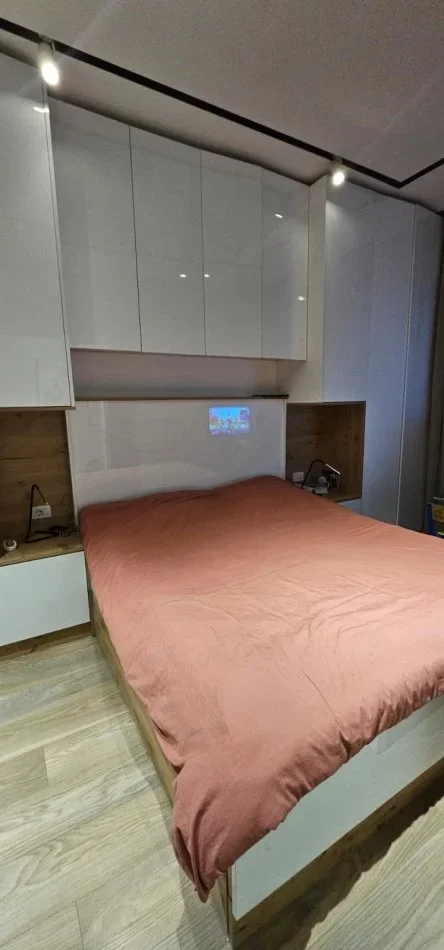 Tirane, shitet apartament 1+1 Kati 1, 66 m² 130.000 € 