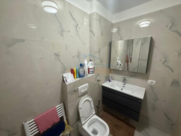 Pogradec, shitet apartament 2+1 Kati 5, 80 m² 92.000 € (Lagjia 3,Dëshmorët e Pojskës)