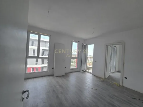 Tirane, shitet apartament 1+1 Kati 7, 63 m² 62.000 € 