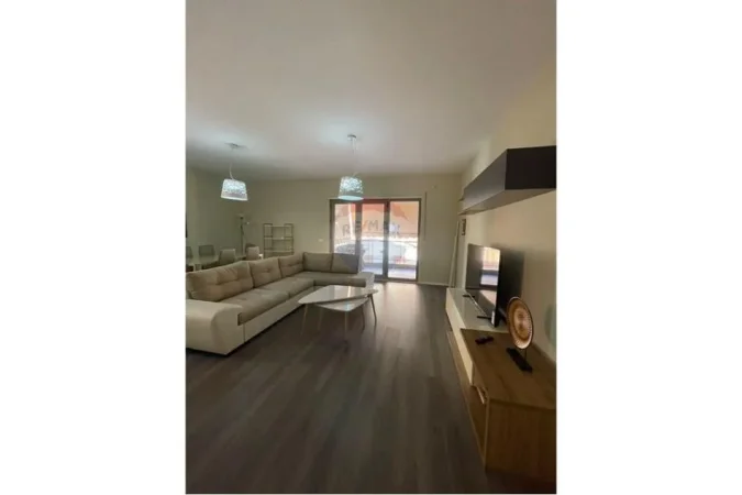 Tirane, jepet me qera apartament 2+1+Ballkon , 125 m² 1.150 € 