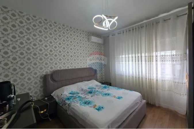 Tirane, shitet apartament 2+1+Ballkon Kati 6, 90 m² 155.000 € (Rruga Xhanfize Keko)