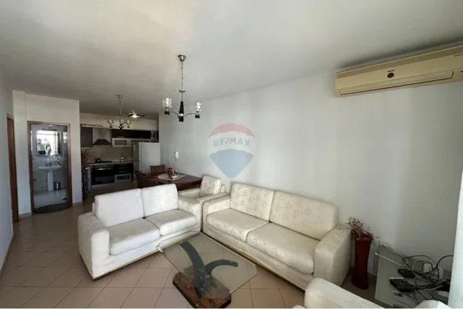 Tirane, shitet apartament 2+1+Ballkon , 100 m² 200.000 € 