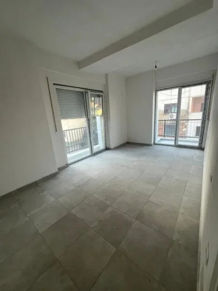 Tirane, shitet apartament 2+1 Kati 2, 95 m² 184.100 € (BRRYL)