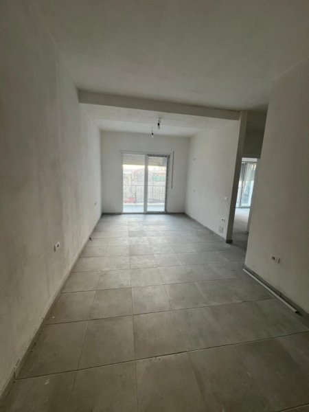 Tirane, shitet apartament 2+1 Kati 2, 95 m² 184.100 € (BRRYL)