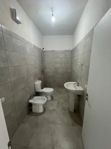 Tirane, shitet apartament 2+1 Kati 2, 95 m² 184.100 € (BRRYL)
