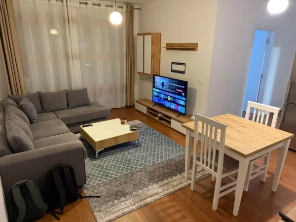 Tirane, jepet me qera apartament 2+1 Kati 5, 96 m² 750 € (Kompleksi Fiori di Bosko)
