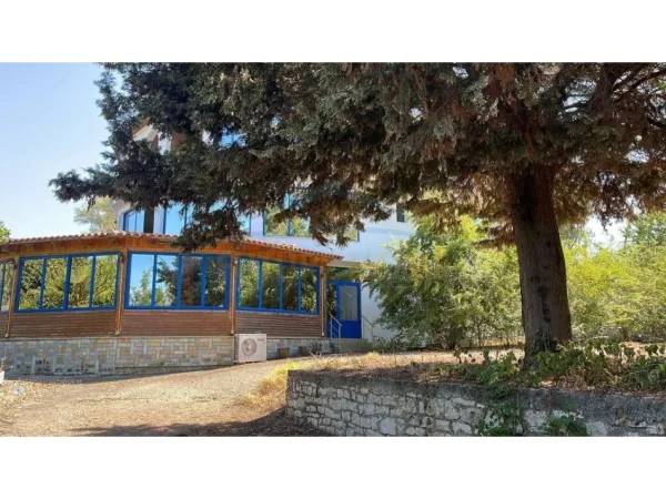 Fier, shitet bar-resorant Kati 0, 161 m² 300.000 € 