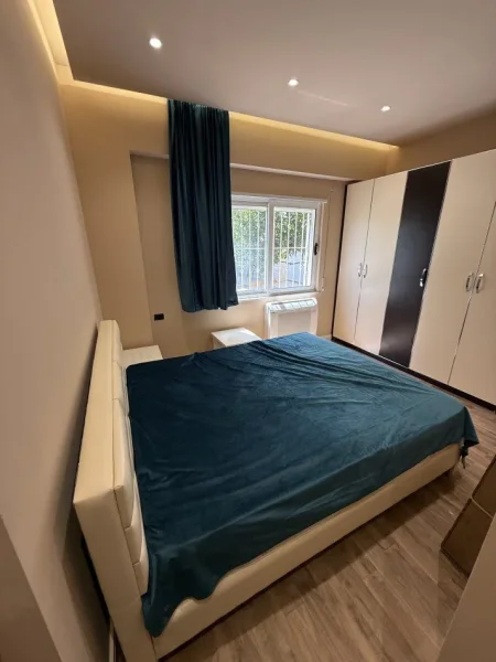 Tirane, jepet me qera apartament 2+1 Kati 1, 70 m² 650 € (LIQENI THATE)