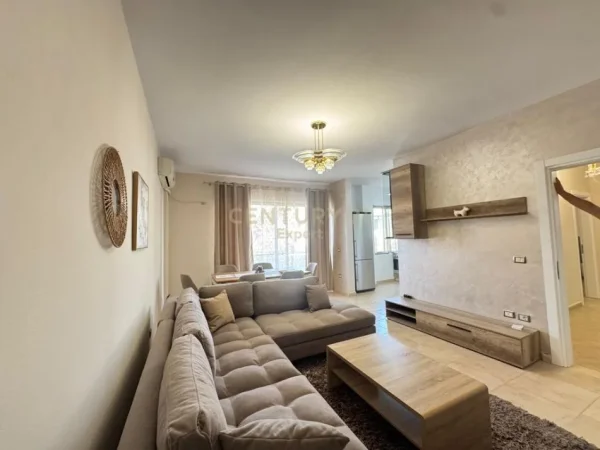 Tirane, jepet me qera apartament 2+1 Kati 1, 96 m² 600 € (expert121630)
