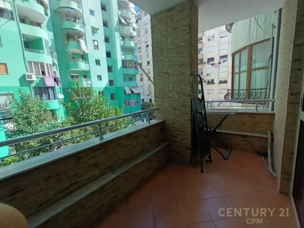 Tirane, shitet apartament 2+1 Kati 2, 110 m² 240.000 €